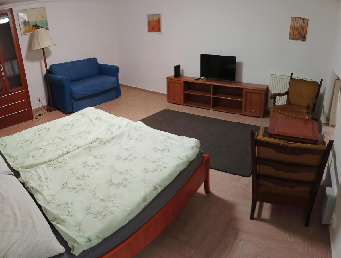 Sarahome4 Center Szeged Esterno foto